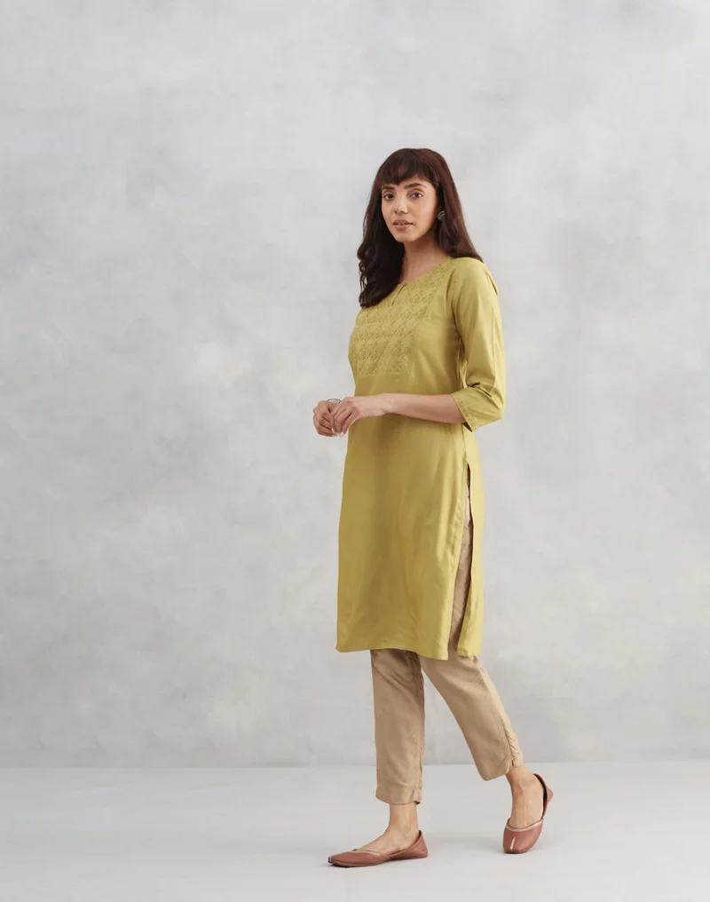 Fabindia Green Viscose Silk Embroidered Knee Length Kurta