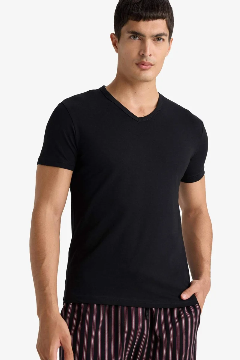ديفاكتو Slim Fit Short Sleeve Knitted Tops