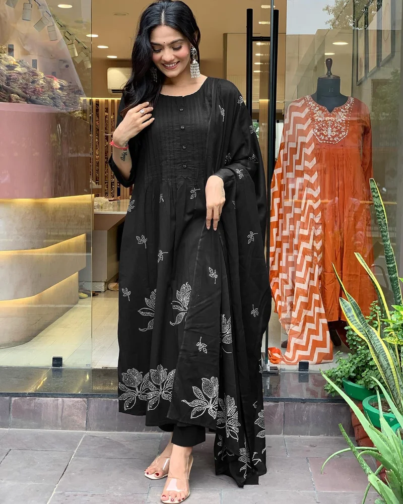 GoSriKi Women's Rayon Viscose Anarkali Printed Kurta with Pant & Dupatta (Gangori Black-GS_L_Black_Large)