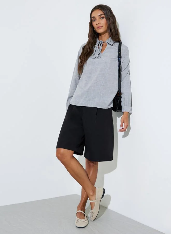 ستايلي Grey Solid Long Sleeves Tie-Neck Casual Blouse