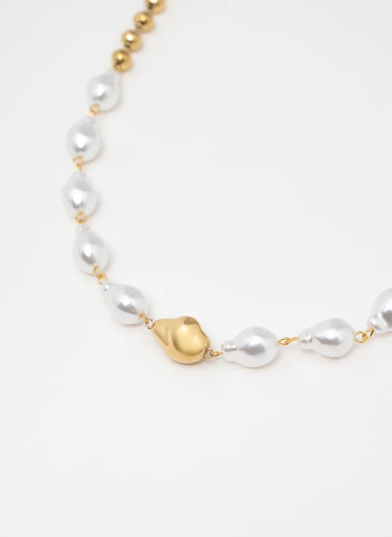 Lichi  Combination necklace with pearls and golden beads for Women | Best Price UAE
