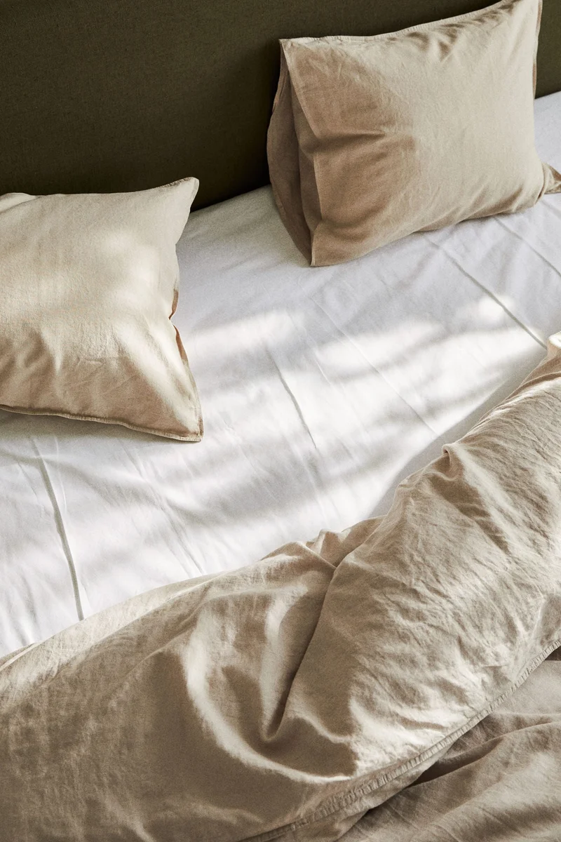 H&M Fitted cotton sheet