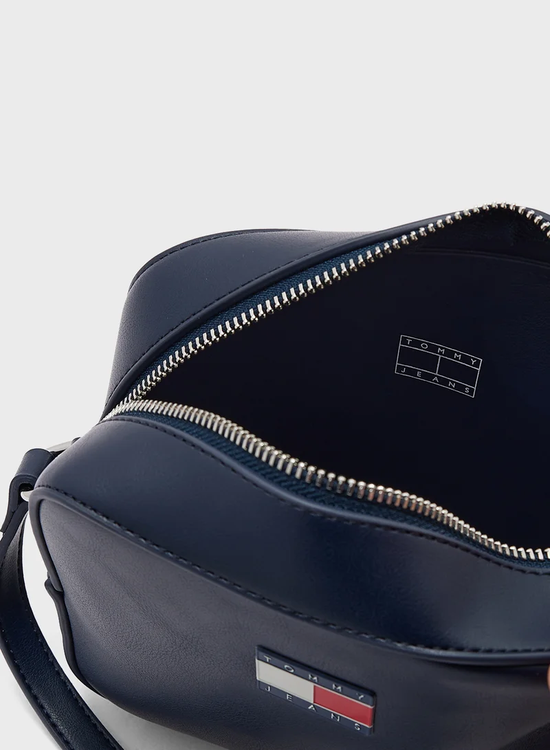 TOMMY JEANS Logo Detail Zip Over Crossbody