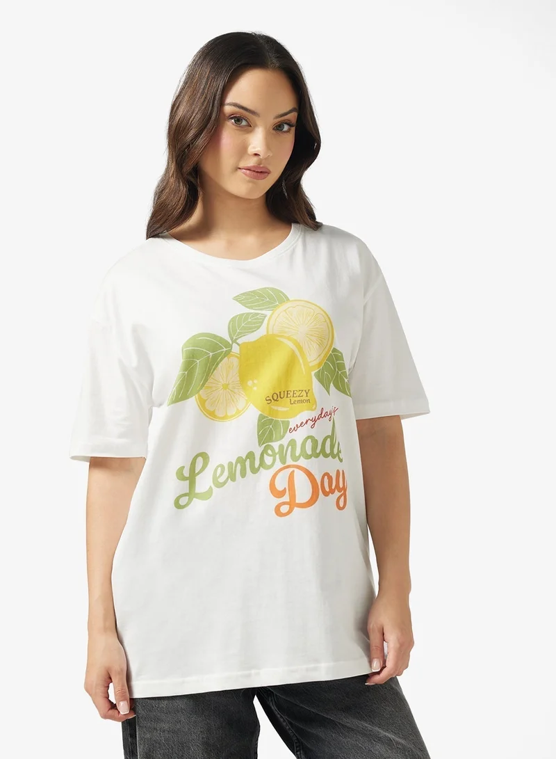 Ginger Crew Neck Lemonade Graphic T-Shirt