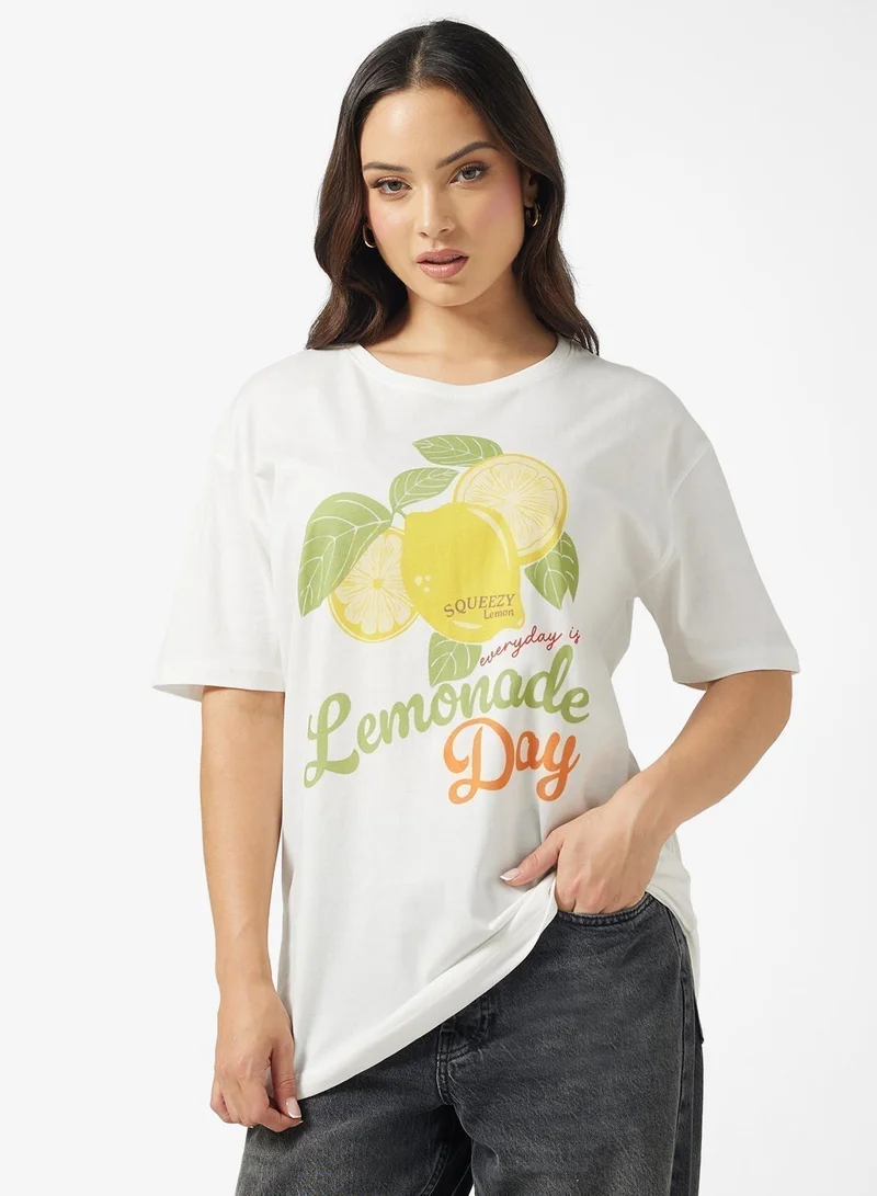 Ginger Crew Neck Lemonade Graphic T-Shirt