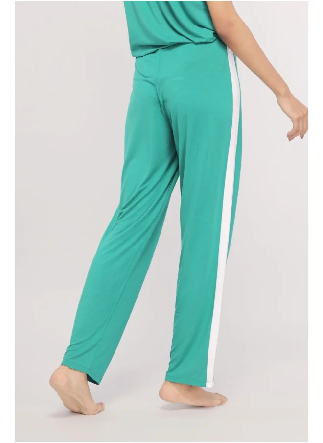 نسيسيرا Cozy Green Lounge Pants with White Stripe