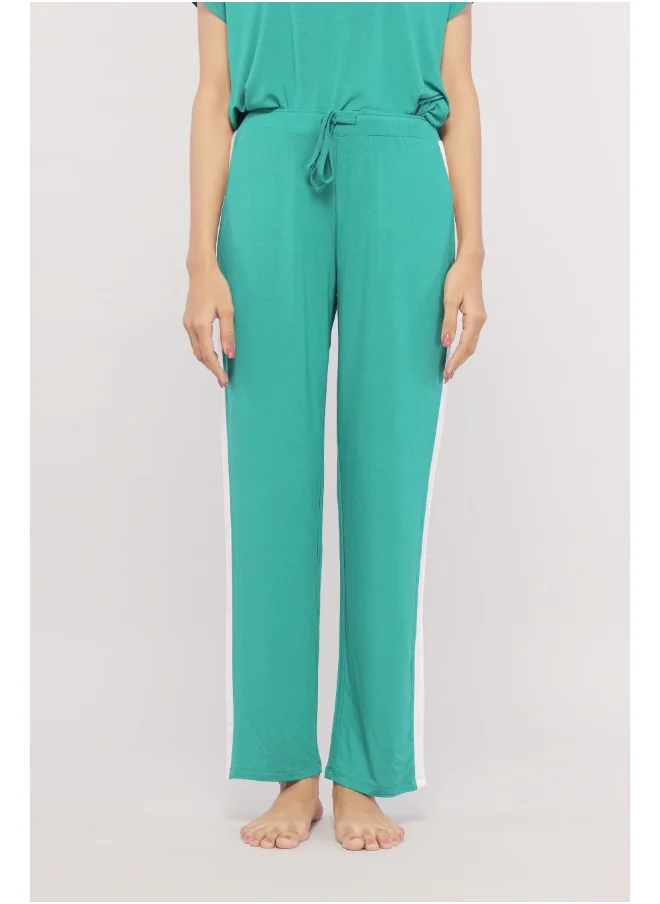 نسيسيرا Cozy Green Lounge Pants with White Stripe