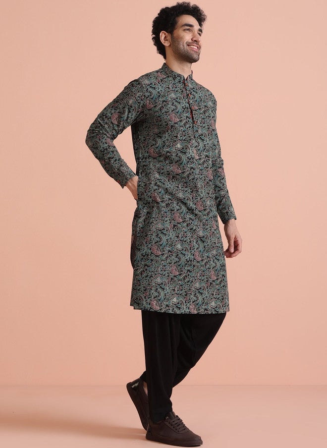 KISAH Men Printed Kantha Work Kurta - Image 3