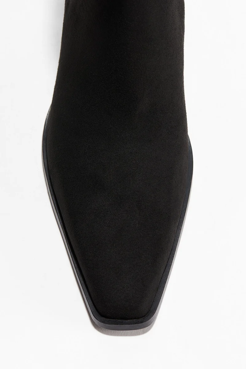 اتش اند ام بووت تشيلسي