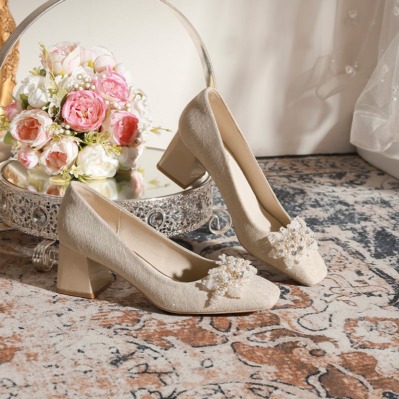 F527-18 New Beaded Square Heel Shoes Wedding Shoes Wedding Dress Ins Shallow Mouth Bridal Shoes Wedding Large Size 32-43 - Image 1