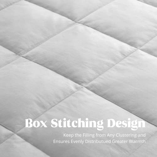 puredown بطانيات بيد داون® بحجم كوين - بطانية دافئة خفيفة الوزن لجميع الفصول، بطانية سرير فاخرة دافئة مع حواف ساتان، غلاف قطن، رمادي فاتح (90"X90") - Image 5