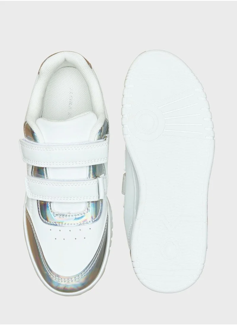 shoexpress Kids Velcro Low Top Sneakers