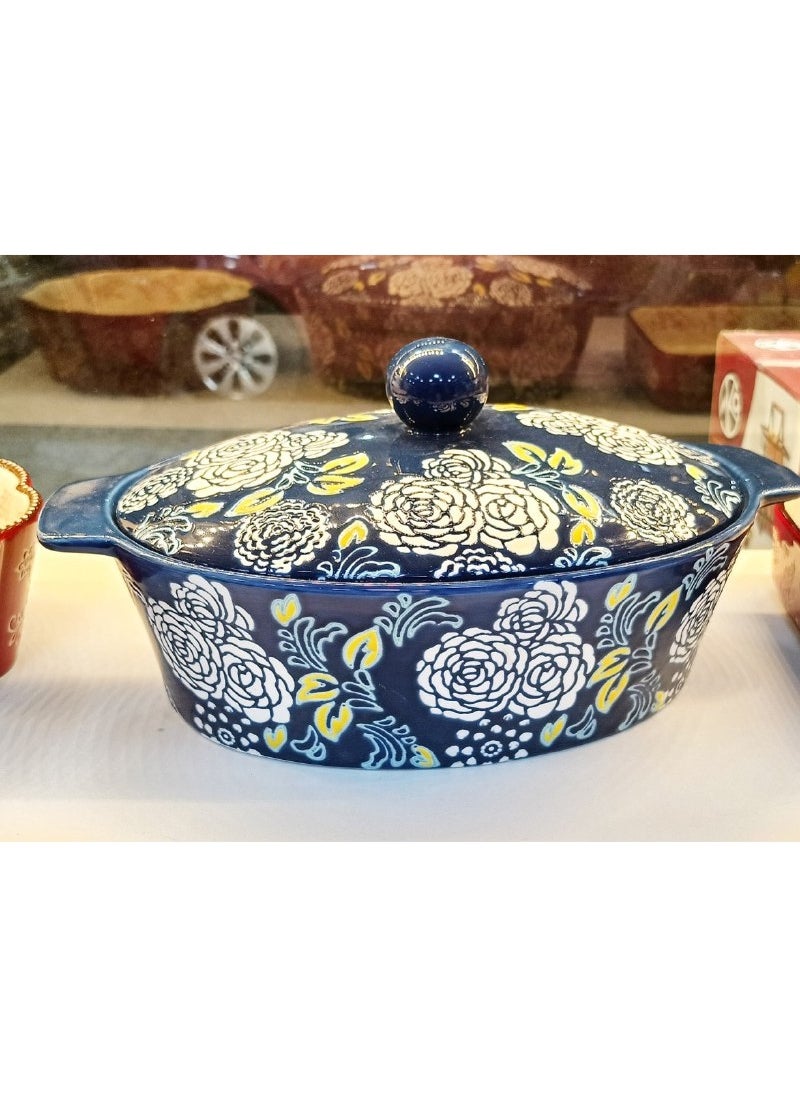 Generic Large, deep, ovenproof porcelain casserole with a pattern. Suitable for use in the oven and microwave.  - Image 2