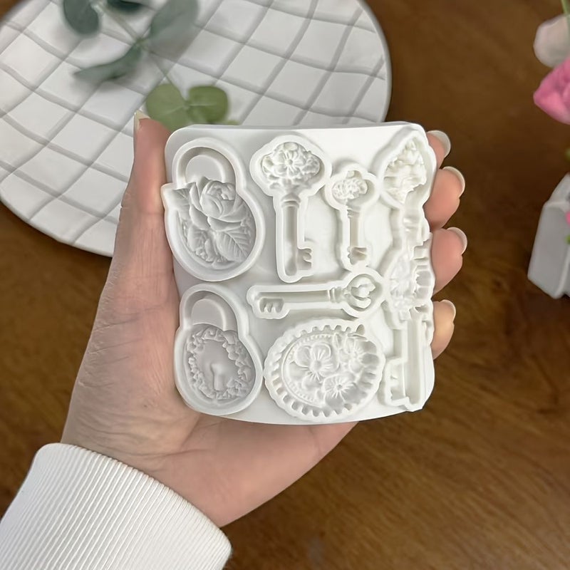 Creative Key Shaped Cake Mold ES 3788 For Baking Gummy And Fondant - Image 2