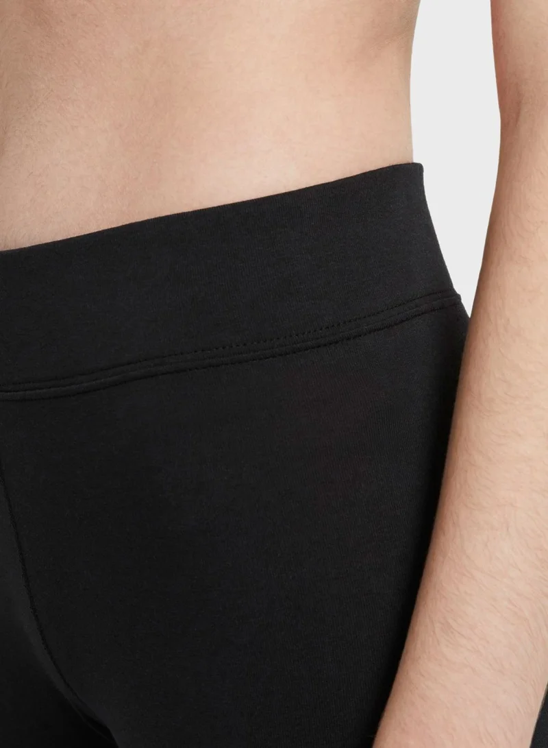 Nike NSW Essential Swoosh Leggings