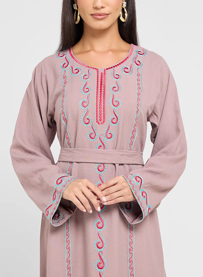 hayas closet Emroidered Belted Jalabiya