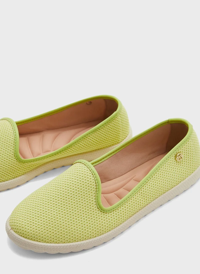 MOLECA Melina Slip ons