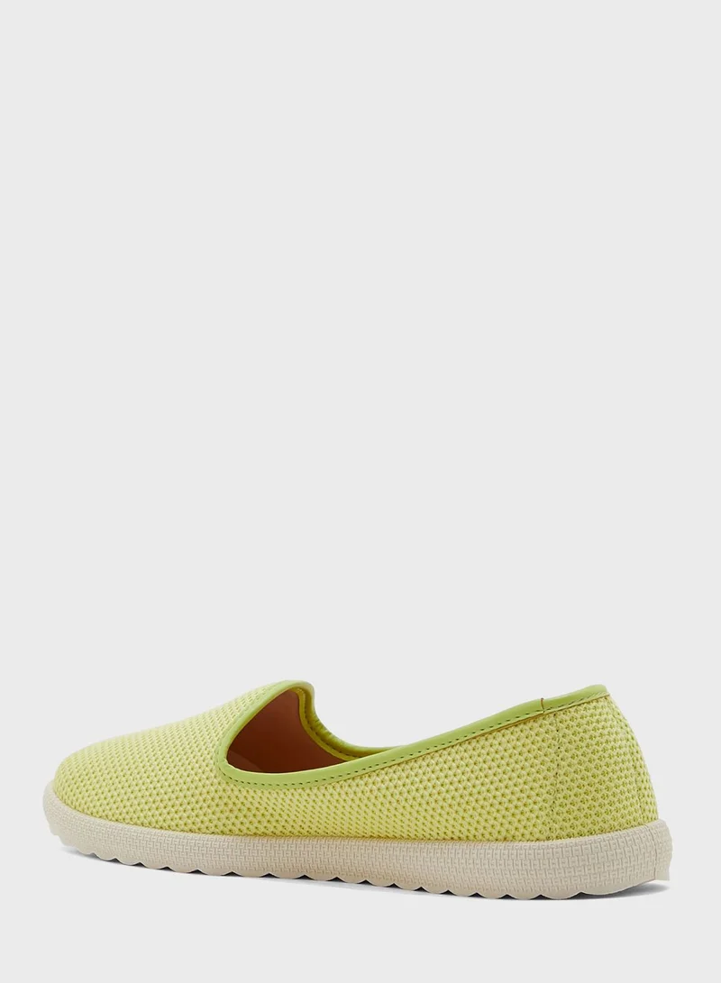 MOLECA Melina Slip ons