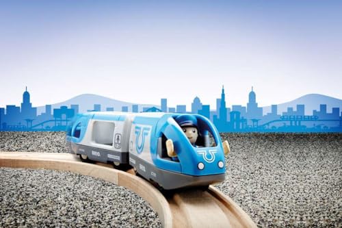 BRIO World - 33506 Travel Battery Train | 3-Piece, Battery-Operated Toy Train Set | Ideal for Kids Ages 3 and Up | Compatible with All BRIO Train Sets - Image 4