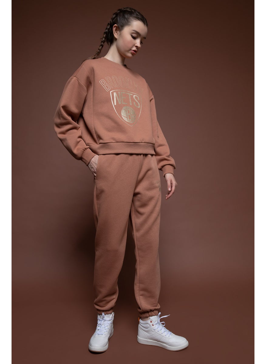 DeFacto Woman DeFactoFit Standard Fit Brooklyn Nets Licensed Sweatpants  - Image 3