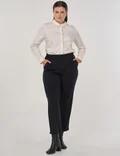 كايرا أسود