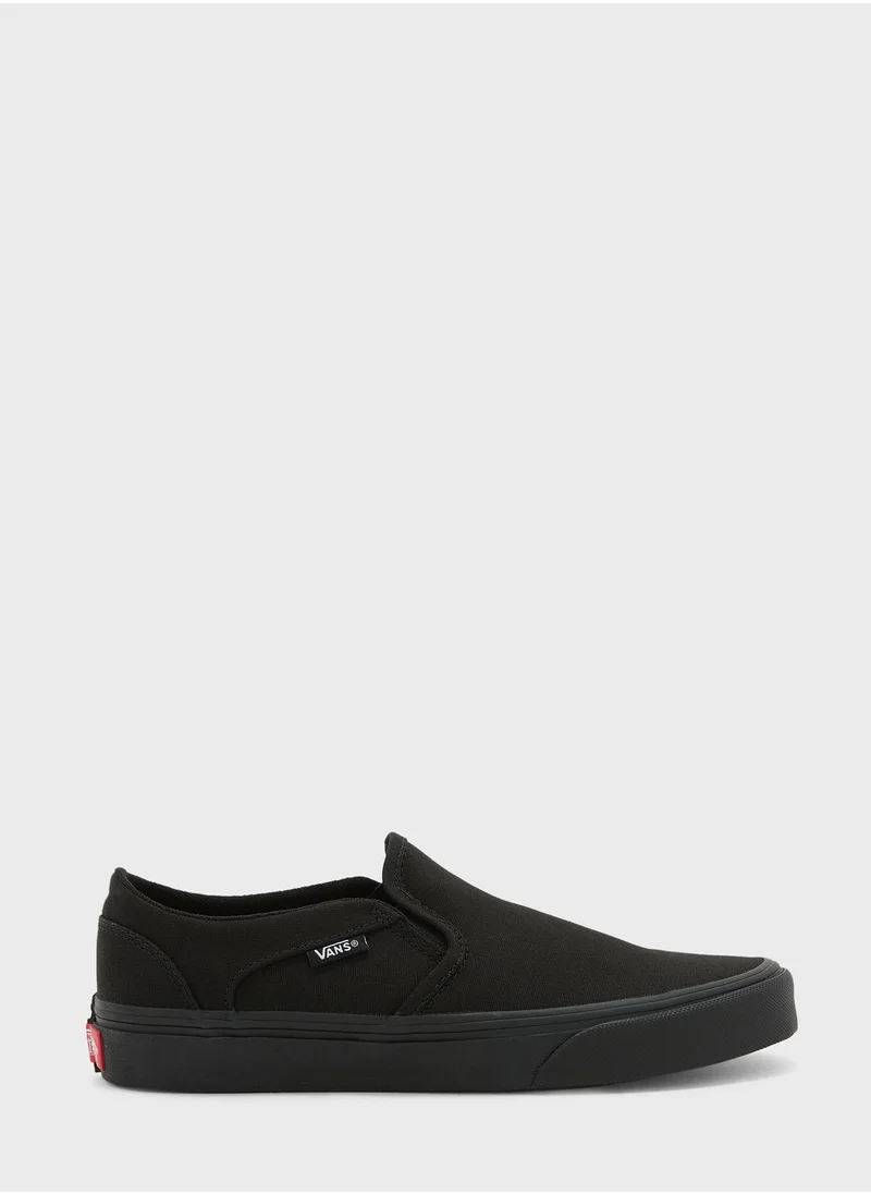 VANS Essential Asher Sneakers