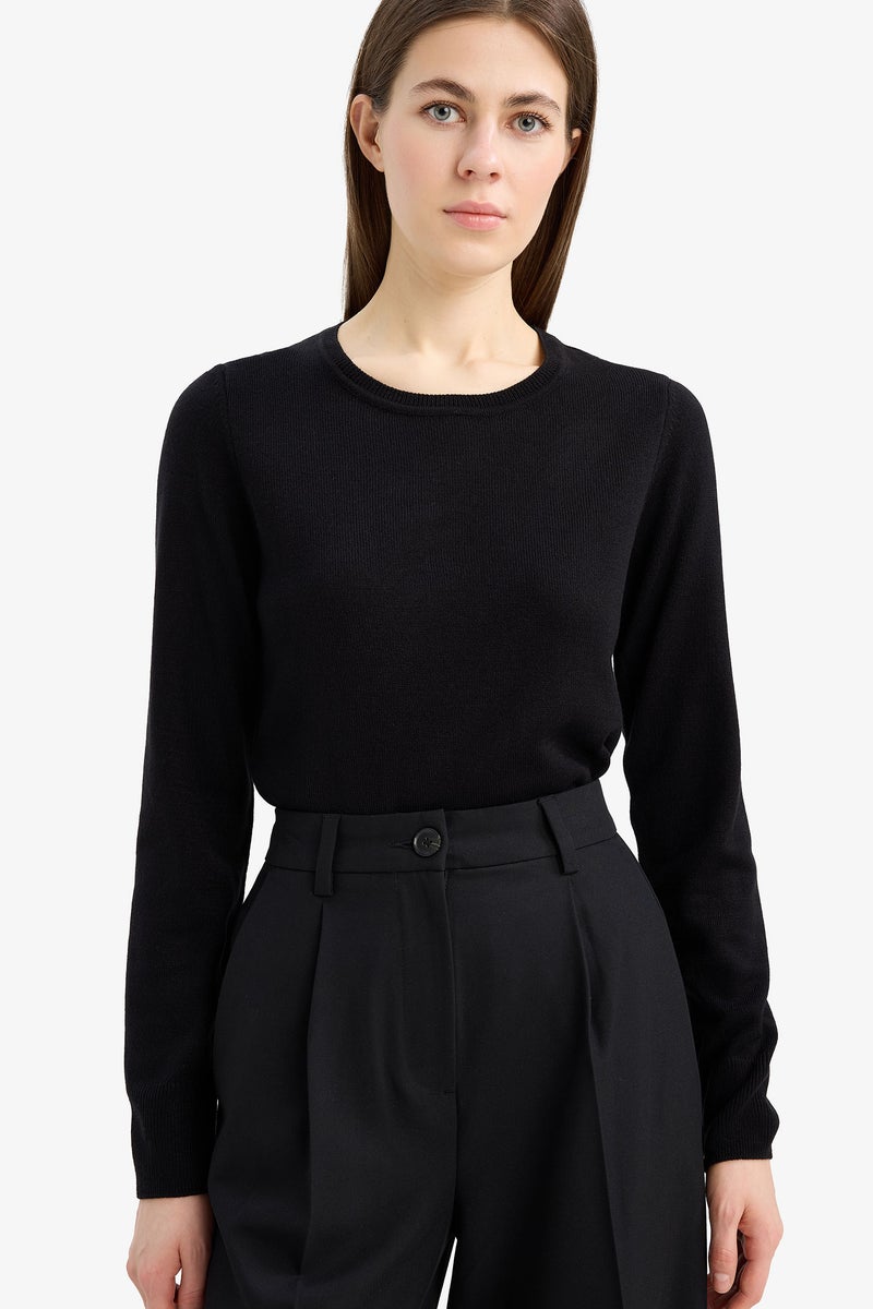 DeFacto Black Woman Regular Fit Crew Neck Knitwear Pullover Casual - Image 3