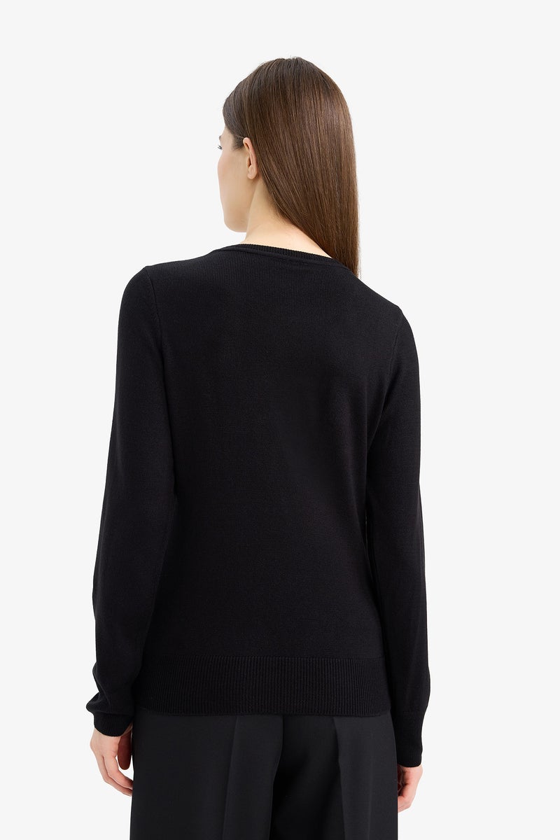 DeFacto Black Woman Regular Fit Crew Neck Knitwear Pullover Casual - Image 5