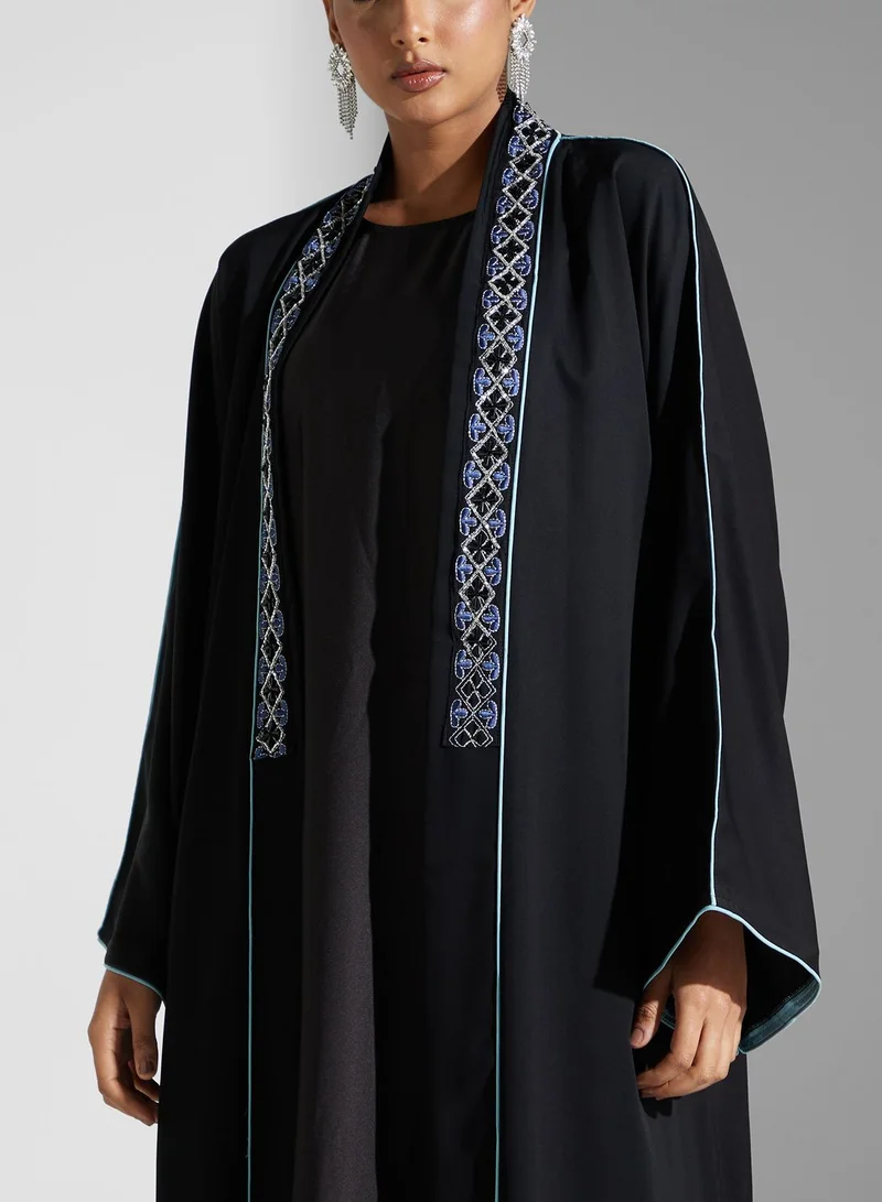 hayas closet Embellished Flared Sleeve Abaya