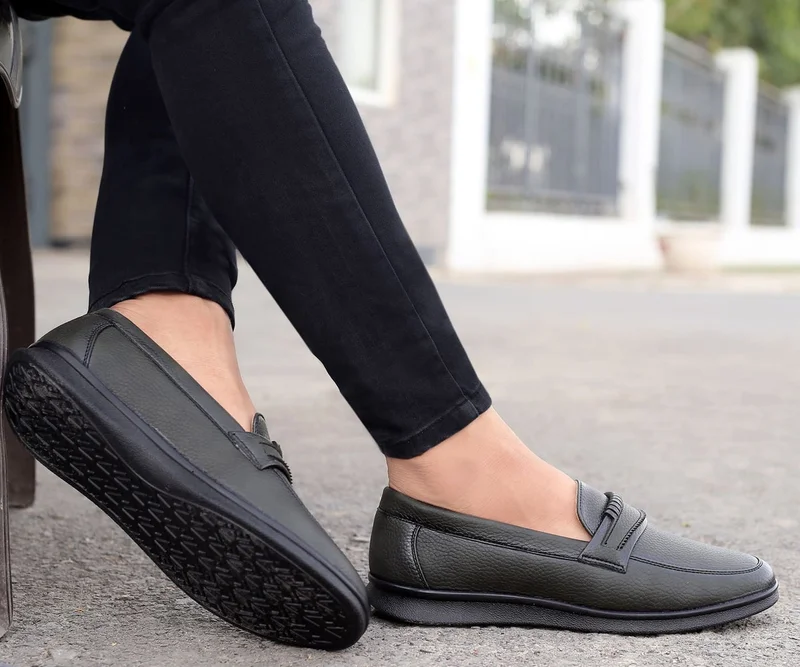 باكا بوتشي أحذية رجالية خضراء زيتونية سهلة الارتداء بنقوش