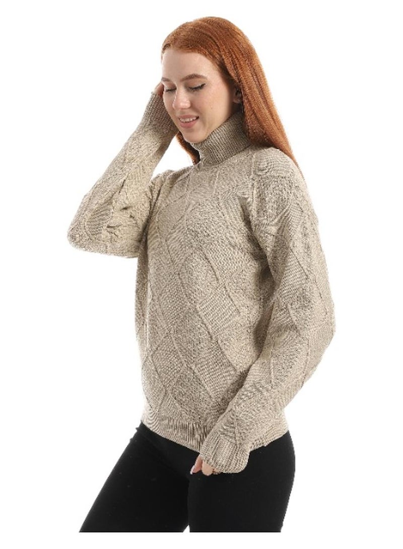 Caesar Women's plain wool sweater with a high neck and diamond design - Image 1