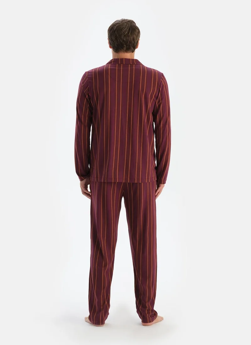 داجي Striped Shirt & Trousers Pajama Set Spread Collar Supreme Mid Rise Sleepwear