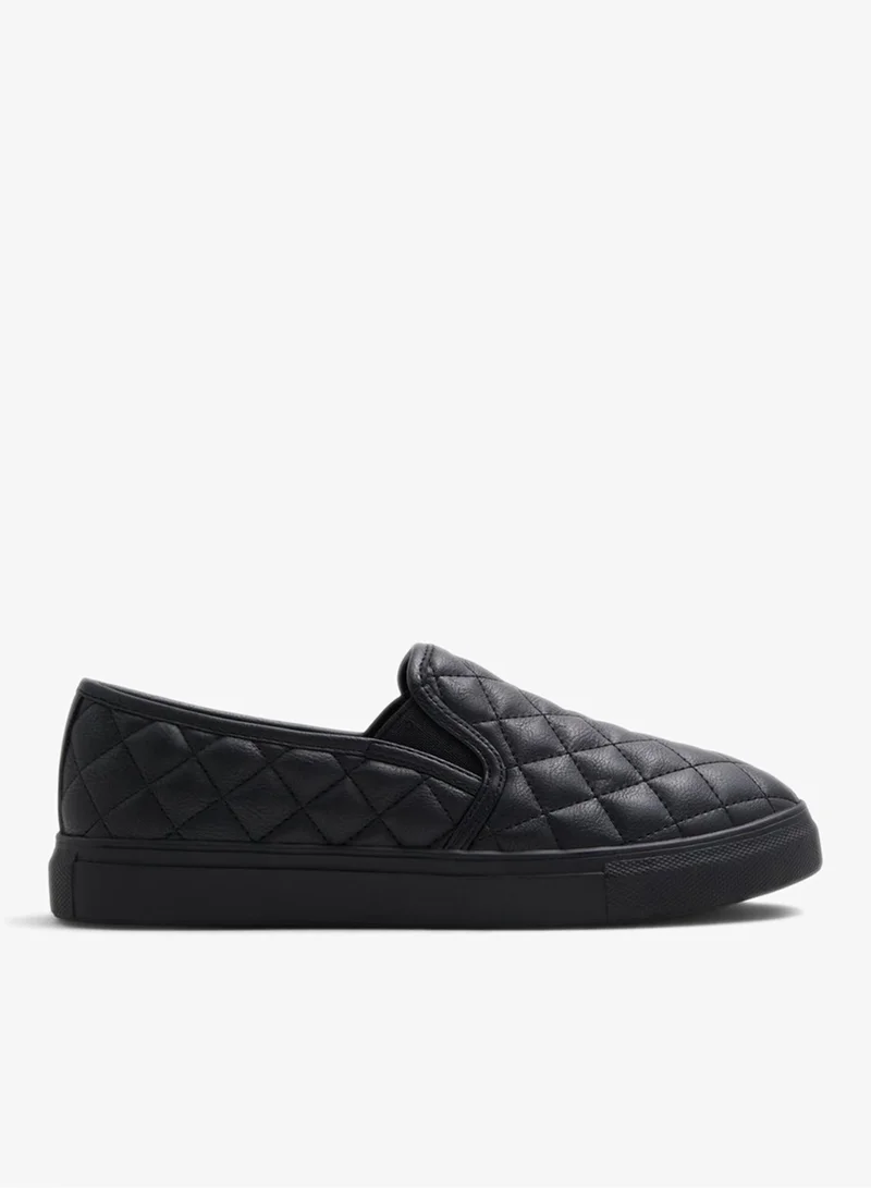 IGGYY Quilted Slip-On Shoes