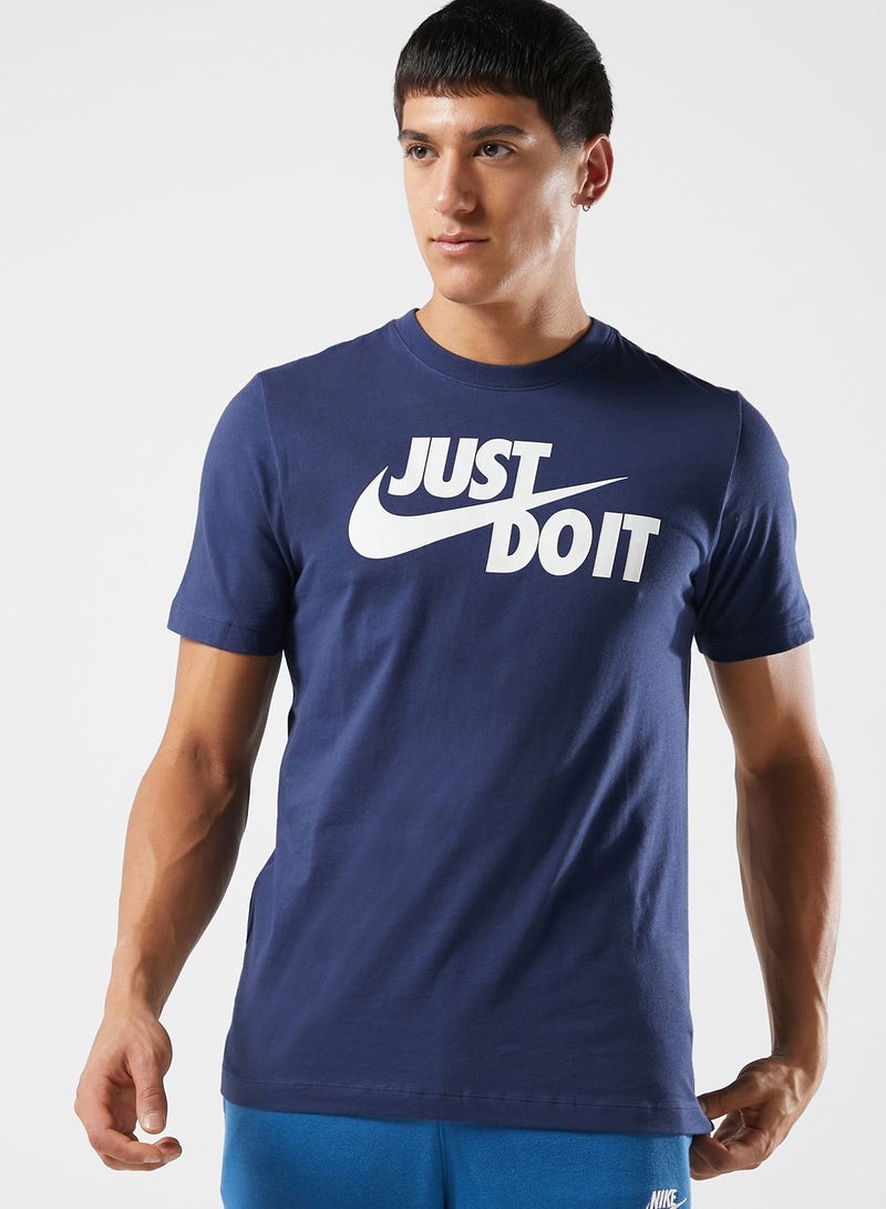 Nike Nsw Just Do It Swoosh T-Shirt - Image 3