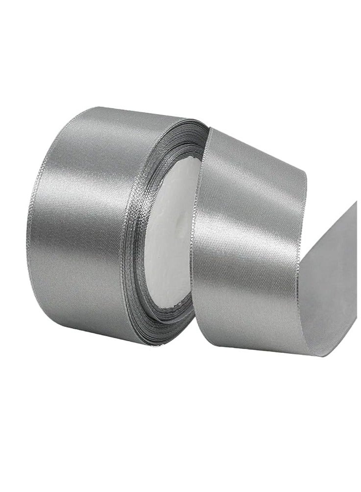 شريط فضي من قماش الساتان الرمادي بطول 25 ياردة، مقاس 1.5 بوصة، لتغليف الهدايا، وزينة شجرة عيد الميلاد، وصنع الأقواس، والحرف اليدوية، ومشاريع الخياطة، وحفلات الزفاف. - Image 1