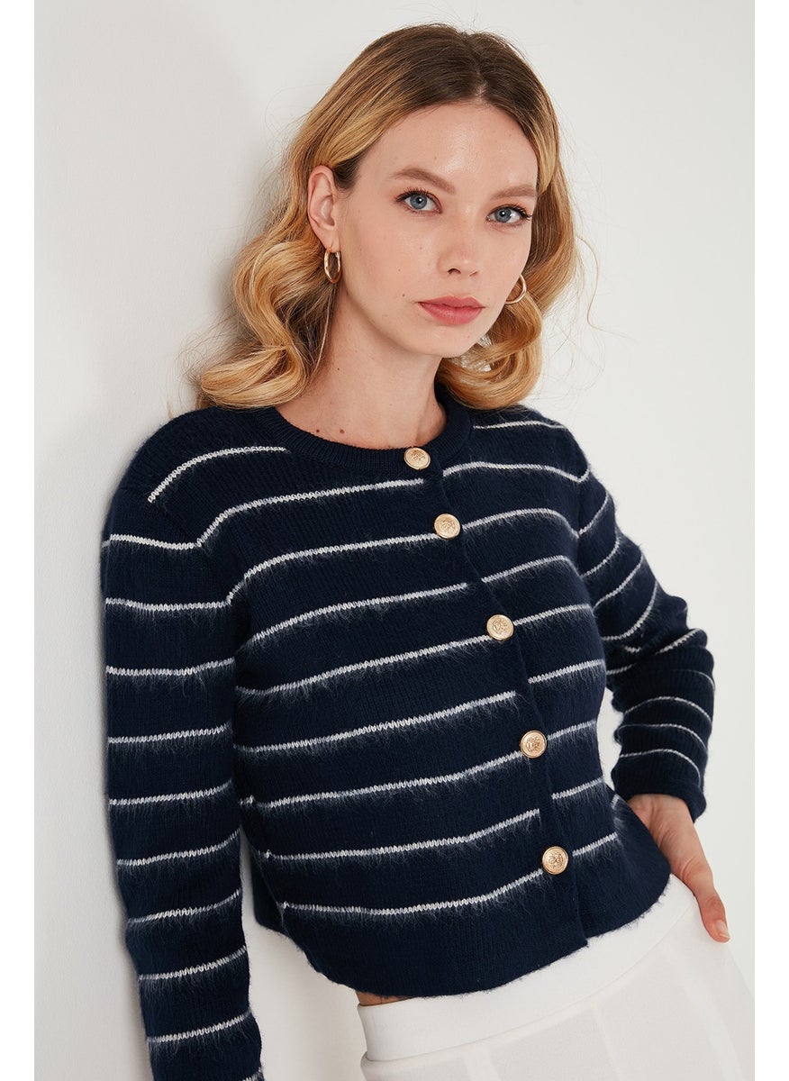 Lela Standard Fit Striped Soft Texture Crop Knitwear Cardigan Women's Cardigan 4615551  - Image 4