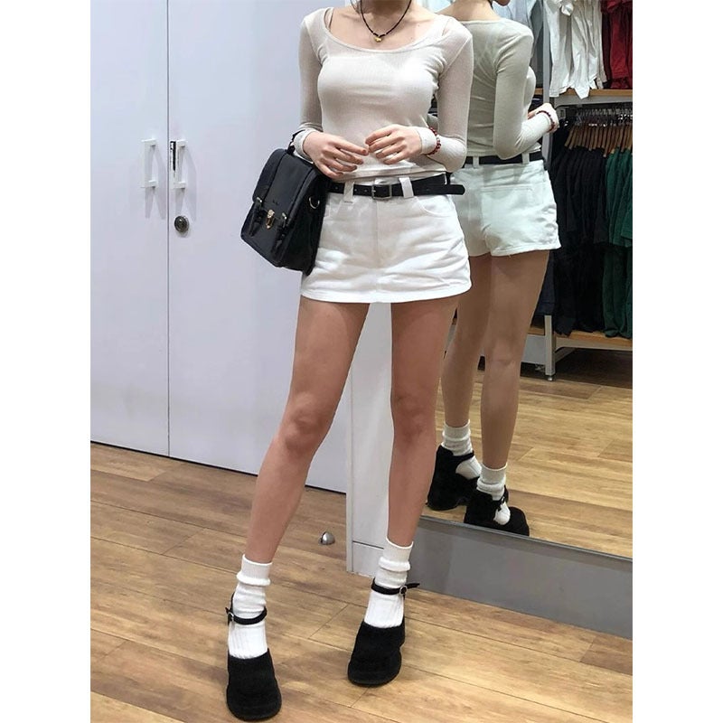 تنورة جينز بيضاء قصيرة على شكل حرف A للنساء - Image 3