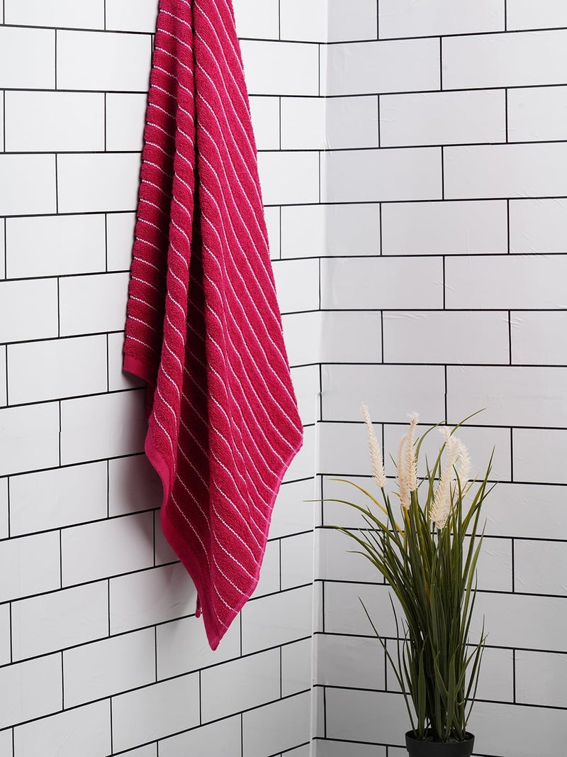 Welspun 2-in-1 100% Cotton 250 GSM Bath Towel-Red - Image 1