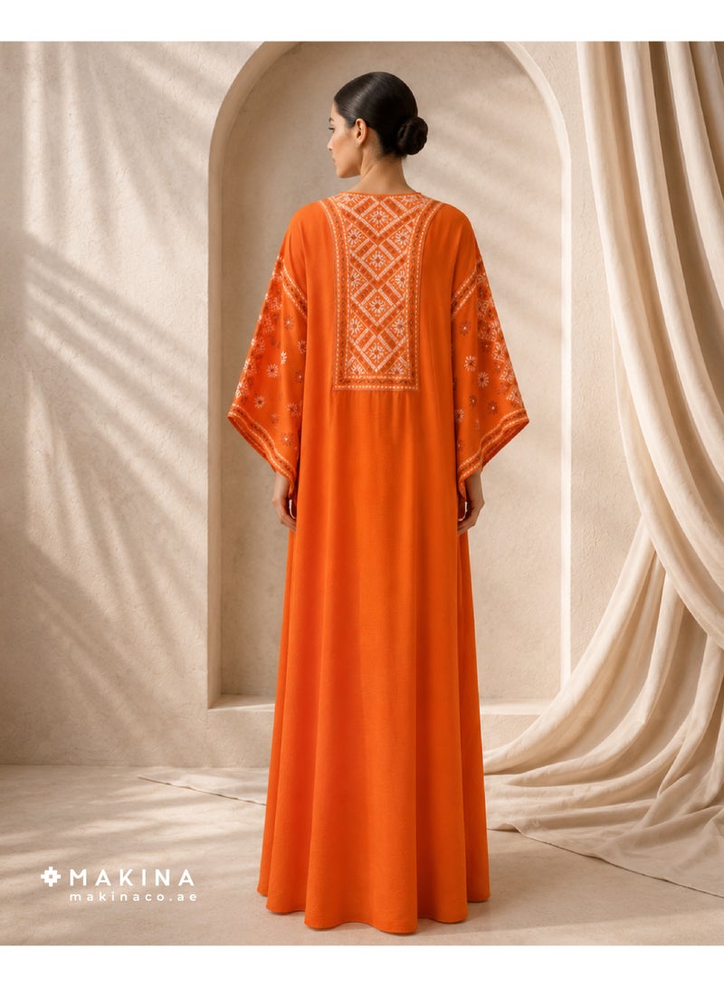 MAKINA Linen Daraa with Fallahi Embroidery and Unique Sleeve Design - Image 2