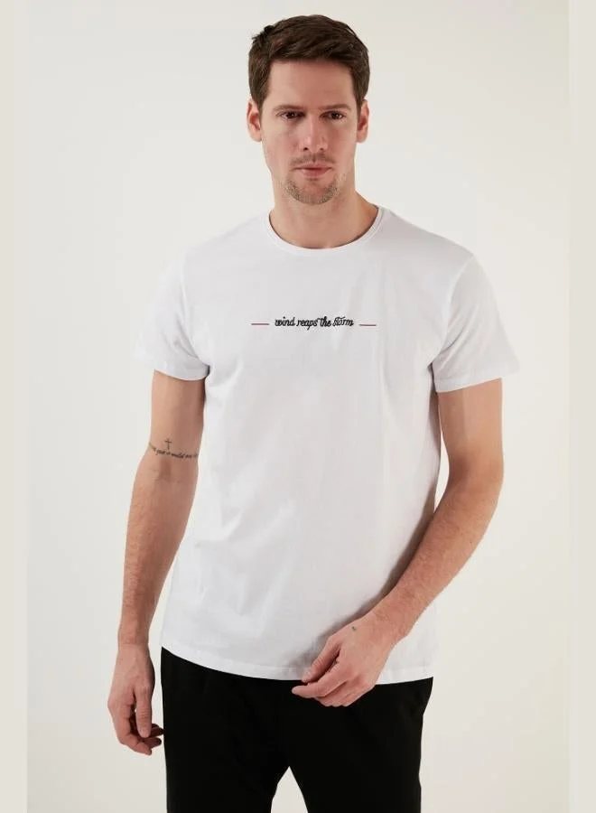 بوراتي تيشيرت قطن بقصة ضيقة وياقة دائرية للرجال من بوراتي