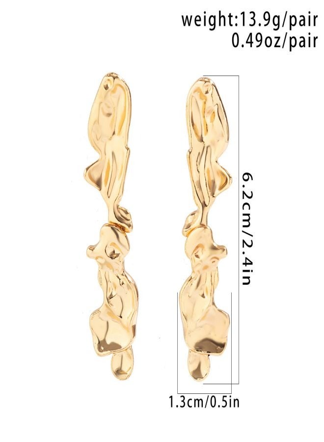 A pair of the latest gold earrings - Image 2