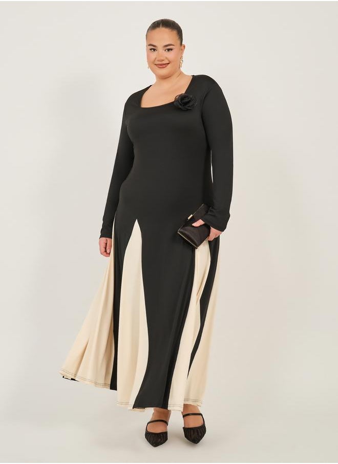 Styli Square Neck Color Block A-Line Maxi Dress  - Image 2
