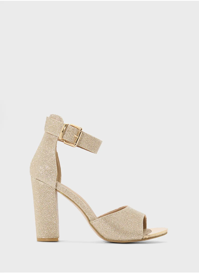 ترافل من نمشي High Block Heel Sandal