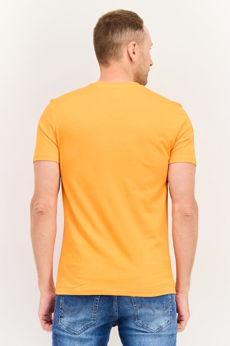 Levi's تي شيرت رجالي بأكمام قصيرة وياقة دائرية، برتقالي داكن - Image 3