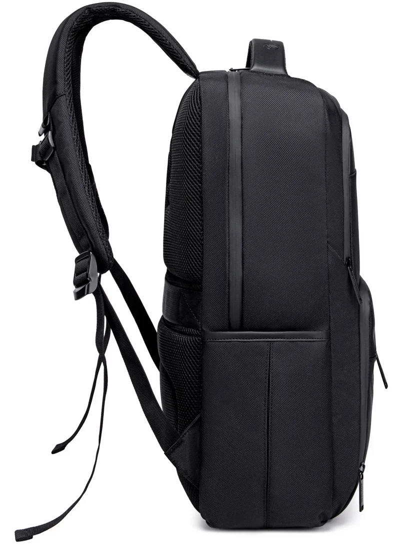 ARCTIC HUNTER Durable Casual Daypack Water Resistant 23 L Computer Bag with Luggage Carry Strap Built in USB port and Anti-Theft pockets for Men and Women B00113C Black