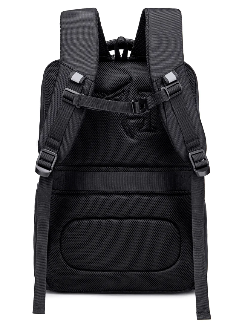 ARCTIC HUNTER Durable Casual Daypack Water Resistant 23 L Computer Bag with Luggage Carry Strap Built in USB port and Anti-Theft pockets for Men and Women B00113C Black
