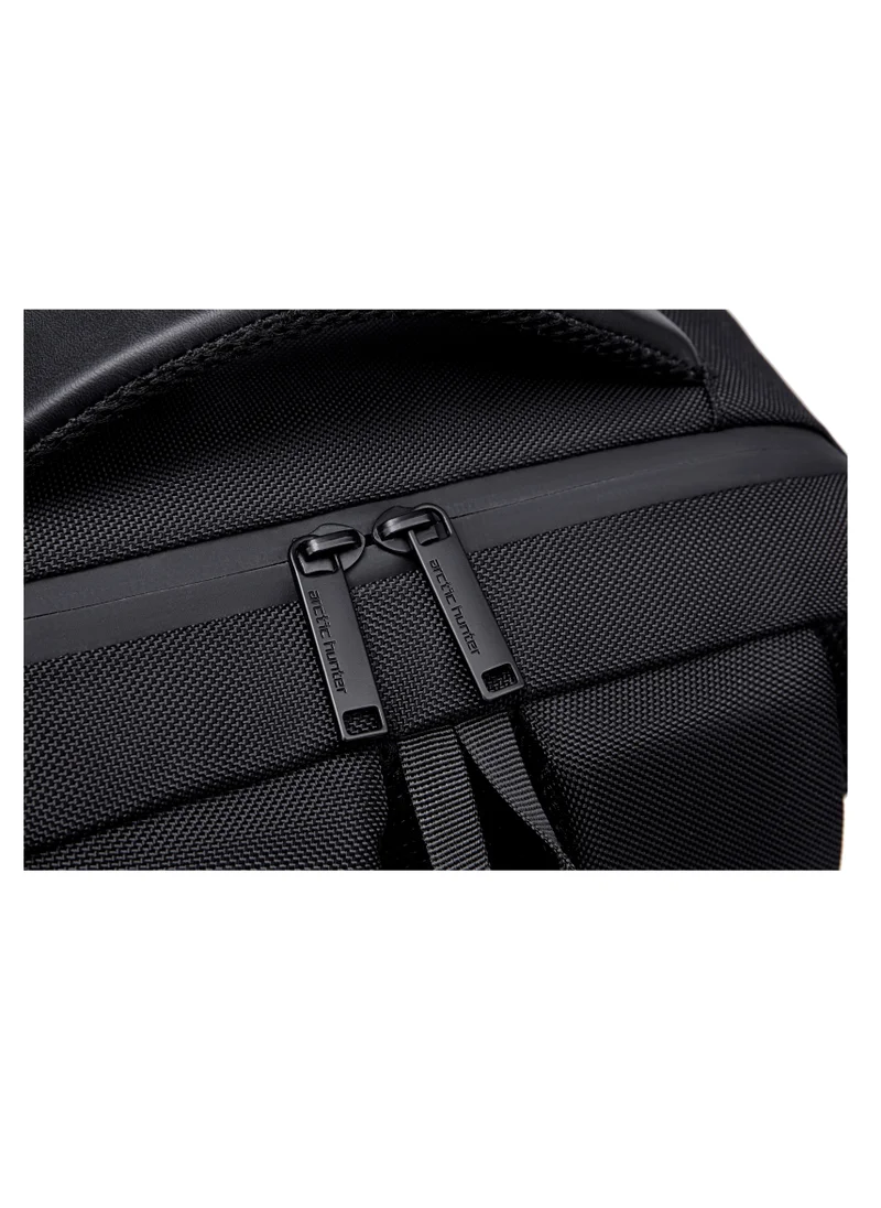 ARCTIC HUNTER Durable Casual Daypack Water Resistant 23 L Computer Bag with Luggage Carry Strap Built in USB port and Anti-Theft pockets for Men and Women B00113C Black