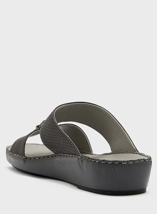 Robert Wood Buckle Detail Traditional Arabic Sandals