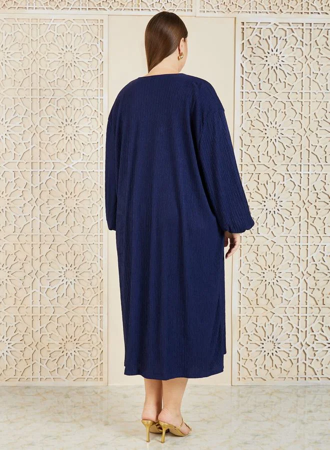 Styli Styli Plus Textured Regular Fit Midi Kimono