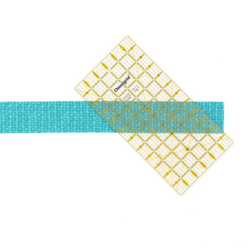 Omnigrid 6" x 12" Rectangle Quilting and Sewing Ruler - Image 4
